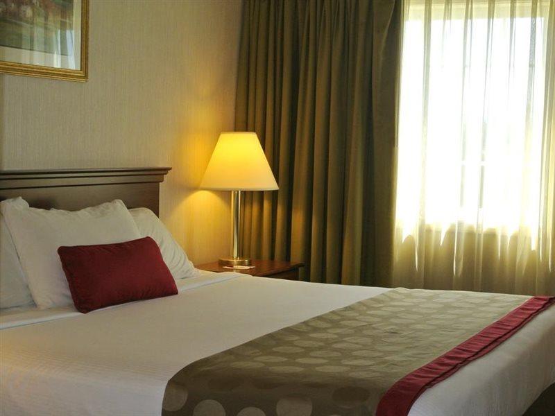 Ramada By Wyndham Strasburg - Shenandoah Valley Екстер'єр фото