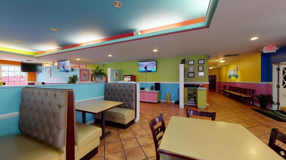 Ramada By Wyndham Strasburg - Shenandoah Valley Екстер'єр фото