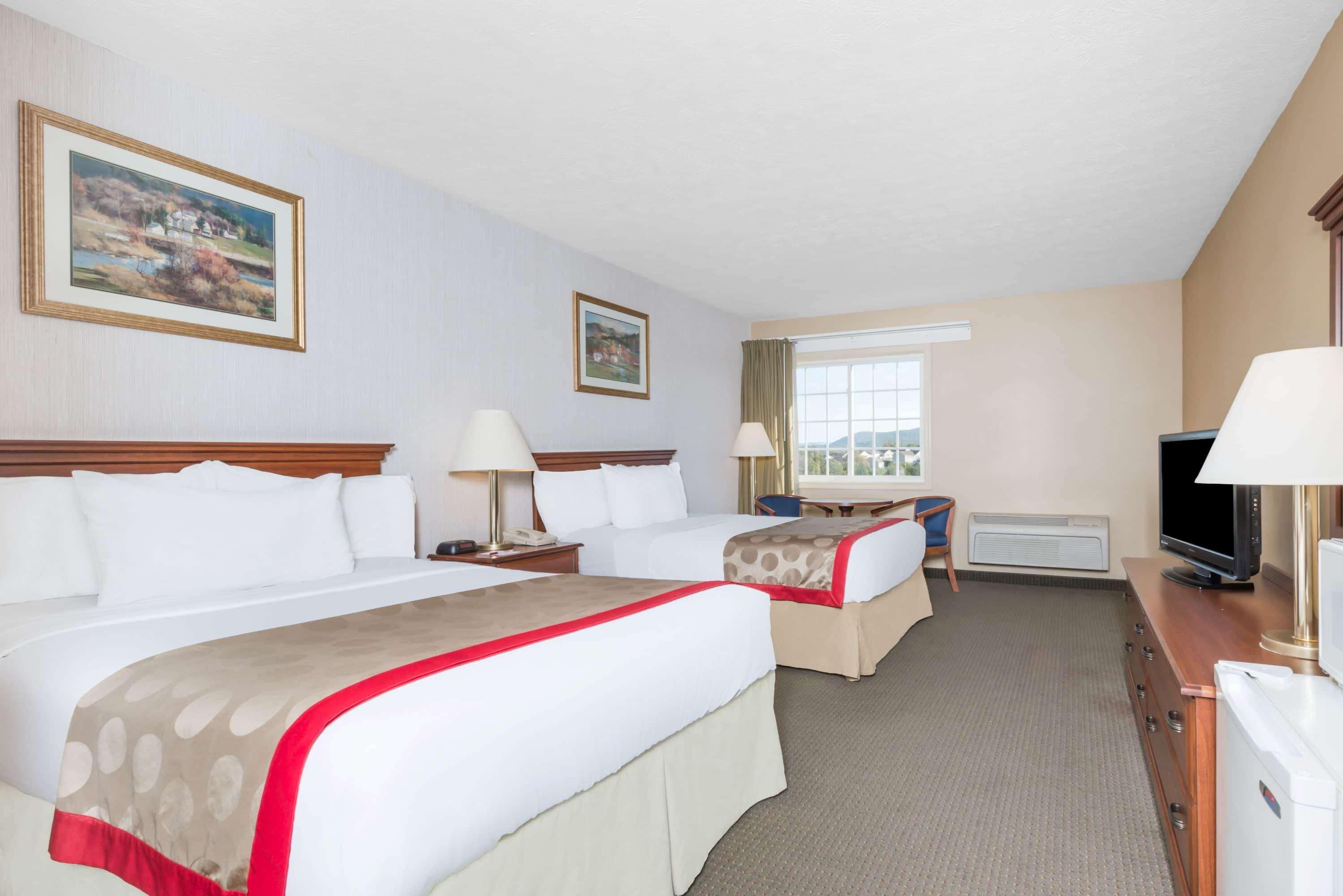 Ramada By Wyndham Strasburg - Shenandoah Valley Екстер'єр фото