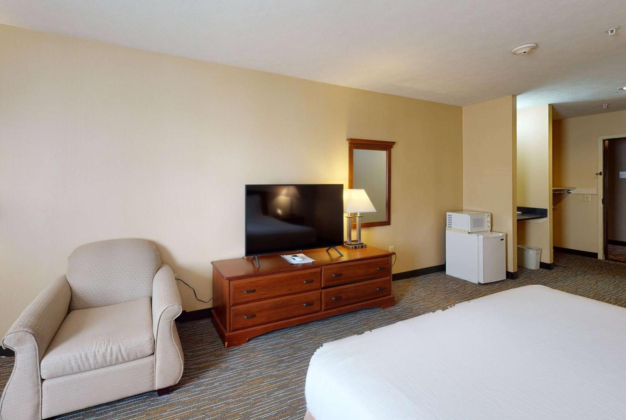 Ramada By Wyndham Strasburg - Shenandoah Valley Екстер'єр фото